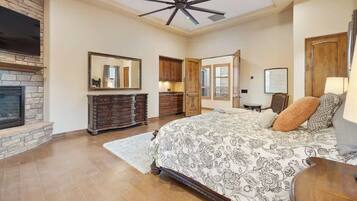 Comfort Quadruple Room | Iron/ironing board, free WiFi