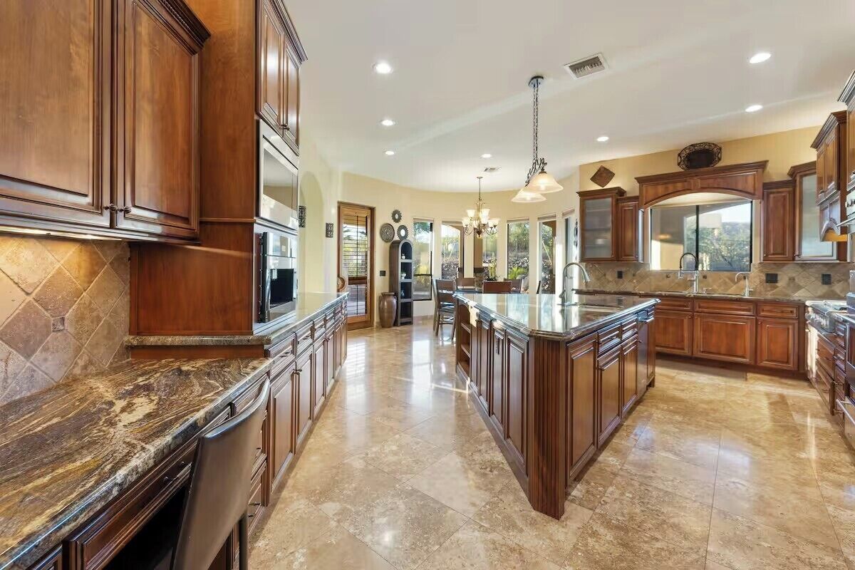 Comfort Quadruple Room | Private kitchen | Fridge, microwave, oven, stovetop