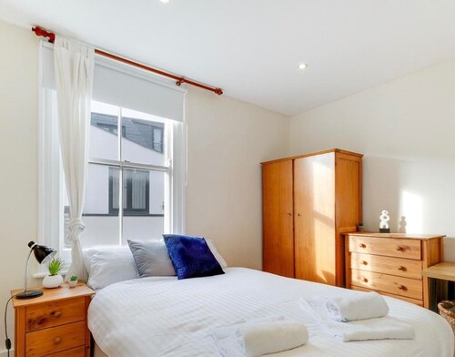 Cosy Spacious 2 Double Bedroom- Central Fulham