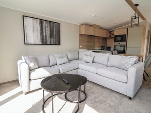 Cottage | Living area - The Pines 3 Bedrooms (Northwich)