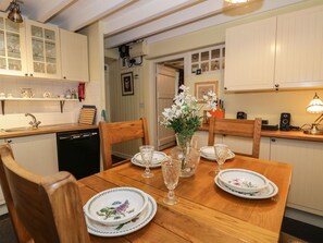 Dining - Noddfa (Betws-Y-Coed)