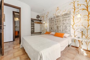 Bed sheets - Apartment 'La Luna Sulla Duna' with Sea View, Private Terrace and Air Conditioning (Porto Pino)