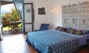 Bed sheets - Apartment 'La Luna Sulla Duna' with Sea View, Private Terrace and Air Conditioning (Porto Pino)