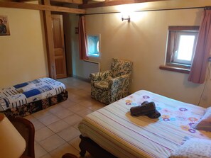 Internet, bed sheets - Bed and breakfast (Glatigny)