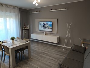 TV - Work & relax home paderno dugnano rho fiera (Paderno Dugnano)