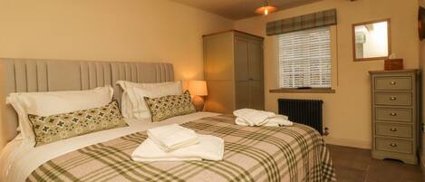 2 室のベッドルーム、客室ごとに異なる装飾、客室ごとに異なるインテリア、WiFi (無料)