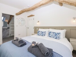 5 多间卧室、特色装修、特色家居、免费 WiFi