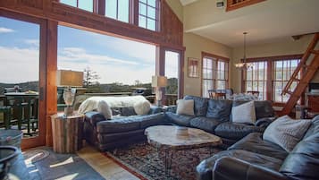 House, Multiple Beds, Hot Tub, Mountain View (8 Br: Sanctuary Slopeside 1) | Living area