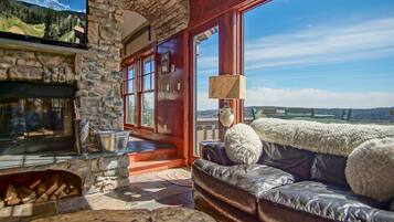 Rumah, Beberapa Tempat Tidur, hot tub, pemandangan gunung (8 Br: Sanctuary Slopeside 1) | Area keluarga