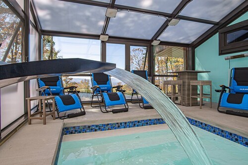 Autumn Escape Indoor Plunge Pool + 22 Guests