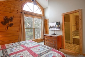 Maison, plusieurs lits, accès piscine, vue montagne (5 Br: Loggers Run 7)