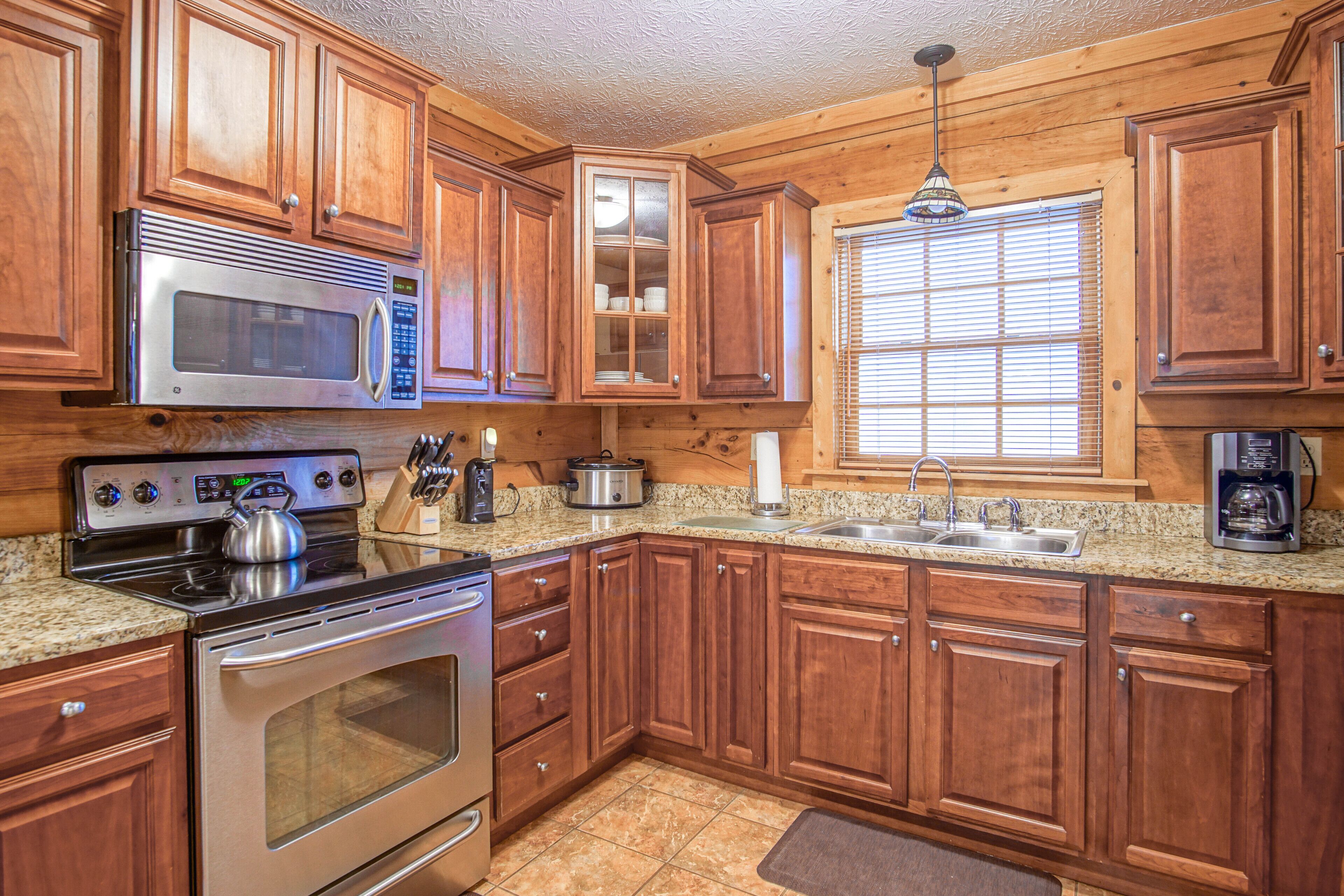 獨棟房屋, 多張床, 可使用泳池, 山景 (5 Br: Loggers Run 7) | 私人廚房