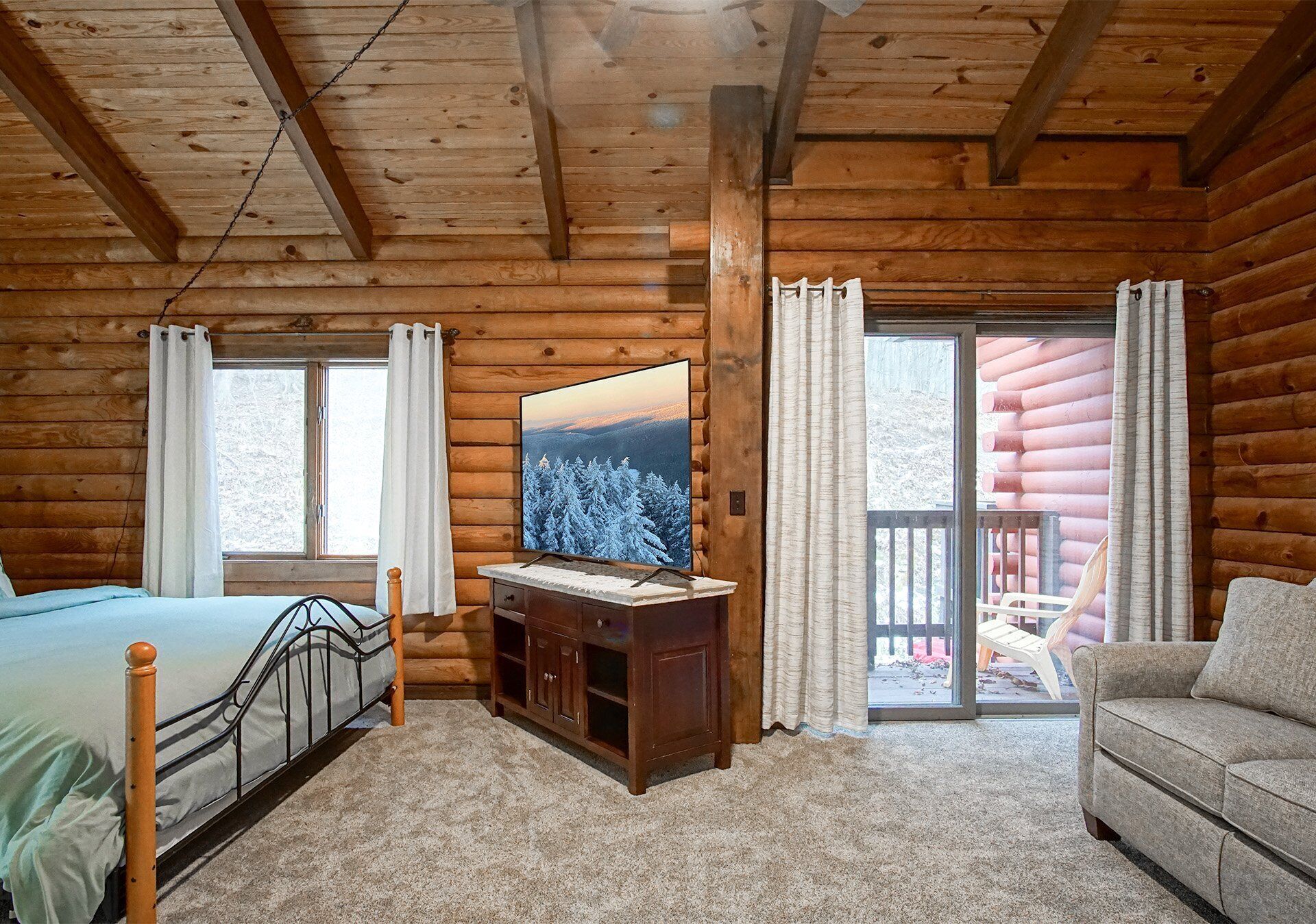 House, Multiple Beds, Patio, Mountain View (2 Br Plus Loft: Hawthorne Valley 4) | 2 bedrooms, individually decorated, individually furnished, bed sheets