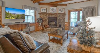 Whistlepunk # 28: 2 Bedrooms, 2 Full Baths: Slope Side. Wood Fireplace. Central Location