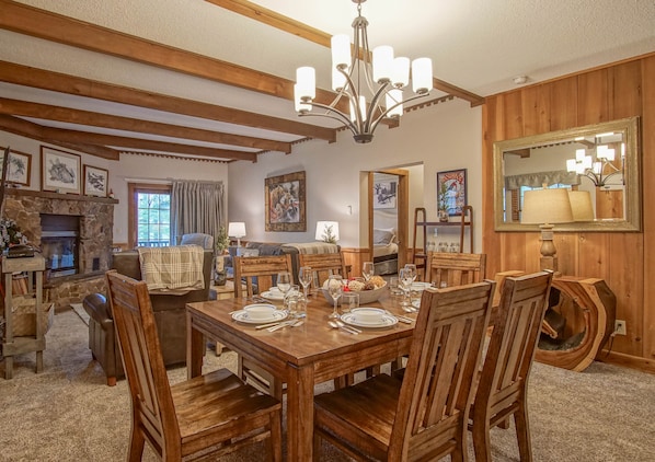 Condo, Multiple Beds, Pool Access, Mountain View (2 Br: Whistlepunk 28) | 2 bedrooms, individually decorated, individually furnished, bed sheets - Whistlepunk # 28: 2 Bedrooms, 2 Full Baths: Slope Side. Wood Fireplace. Central Location (Snowshoe)