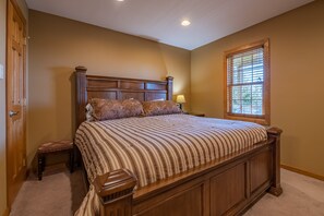 Huis, Meerdere bedden, bubbelbad, uitzicht op bergen (8 Br: N. Westridge Rd. 11) | 8 slaapkamers, individueel gedecoreerd, individueel gemeubileerd