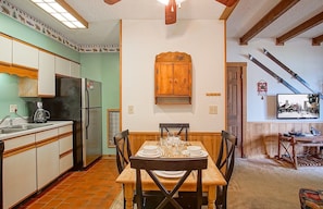 Appartamento, 1 letto king con divano letto, accesso alla piscina (1 Br: Whistlepunk 33) | Cucina privata