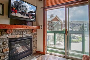 Interior - Slope Side One Of The Best Views Of The Village Rimfire 317-318 (Snowshoe)