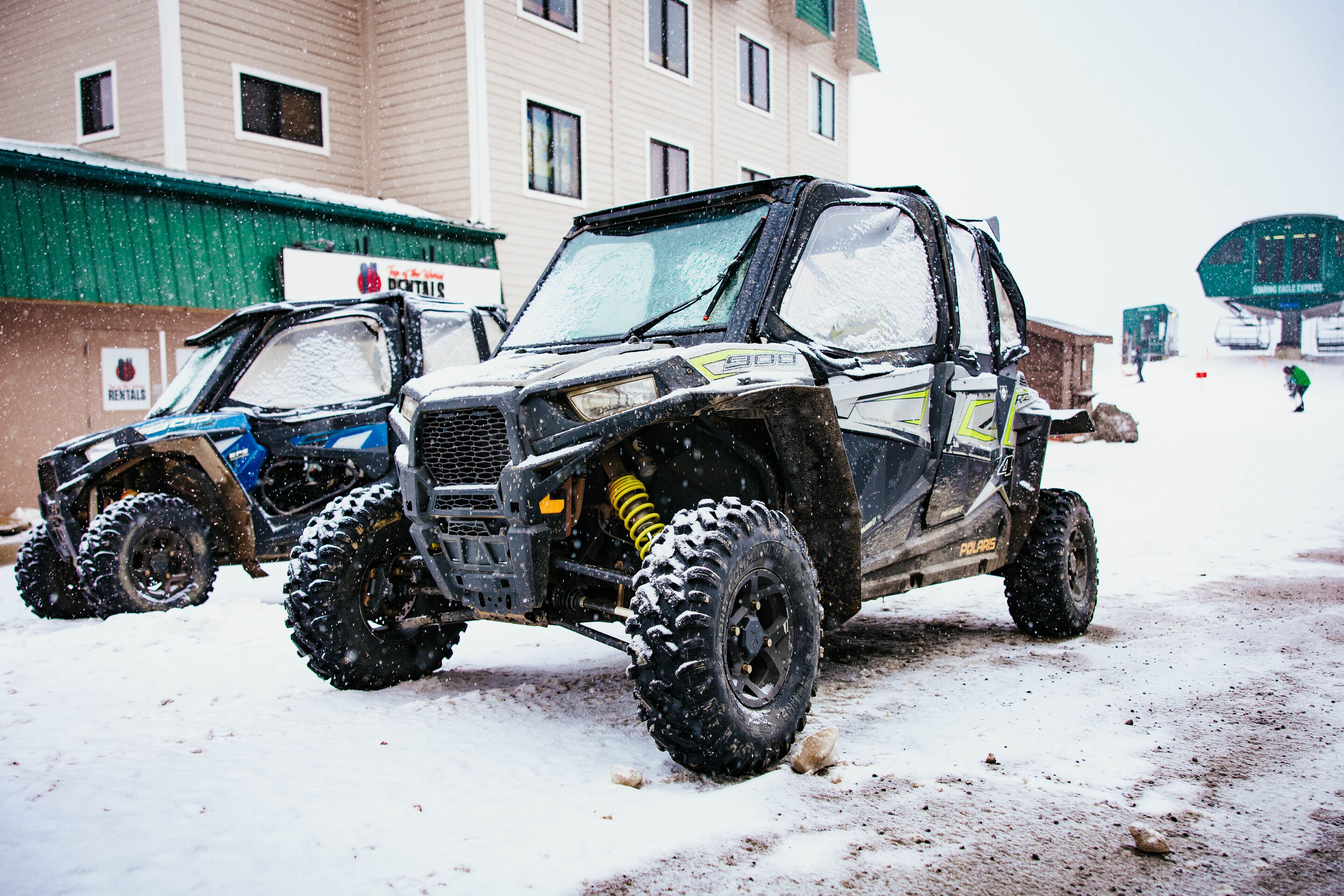 تفاصيل الفندق من الخارج