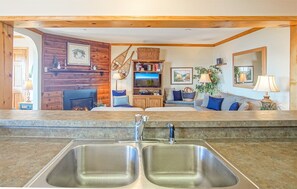 Condo, Multiple Beds, Balcony, Mountain View (3 Br: Summit 301 A) | Interior - Summit 301a Three Bedroom, 2 Bath, Western Views, Large Deck (Snowshoe)
