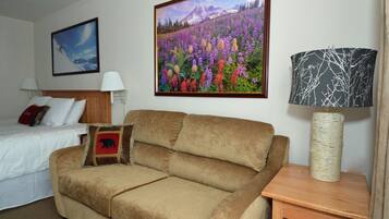 Studio, 1 King Bed with Sofa bed, Pool Access, Mountain View (Expedition Station #120) | 1 bedroom, individually decorated, individually furnished, bed sheets