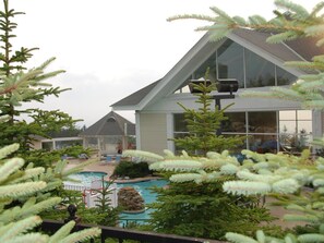 Outdoor pool - Expedition Station #120: Snowshoe's Premier Slopeside Junior Studio Accommodations (Snowshoe)