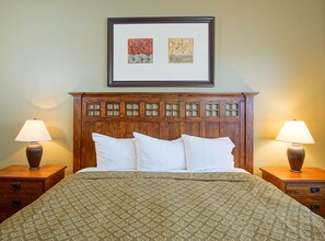 House, Multiple Beds, Hot Tub, Mountain View (2 Br: Soaring Eagle 317) | 2 bedrooms, individually decorated, individually furnished, bed sheets - 2 Br: Soaring Eagle Lodge 317: Luxury Bell Tower Condo - Great Amenities -slope Side (Snowshoe)