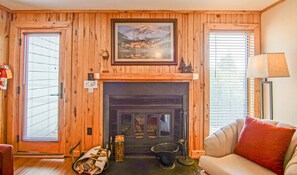 Condo, Multiple Beds, Balcony, Mountain View (2 Br: Powderidge 04) | Interior - Powderidge 4 -slope Side, Spacious 2 Br Condo (Snowshoe)