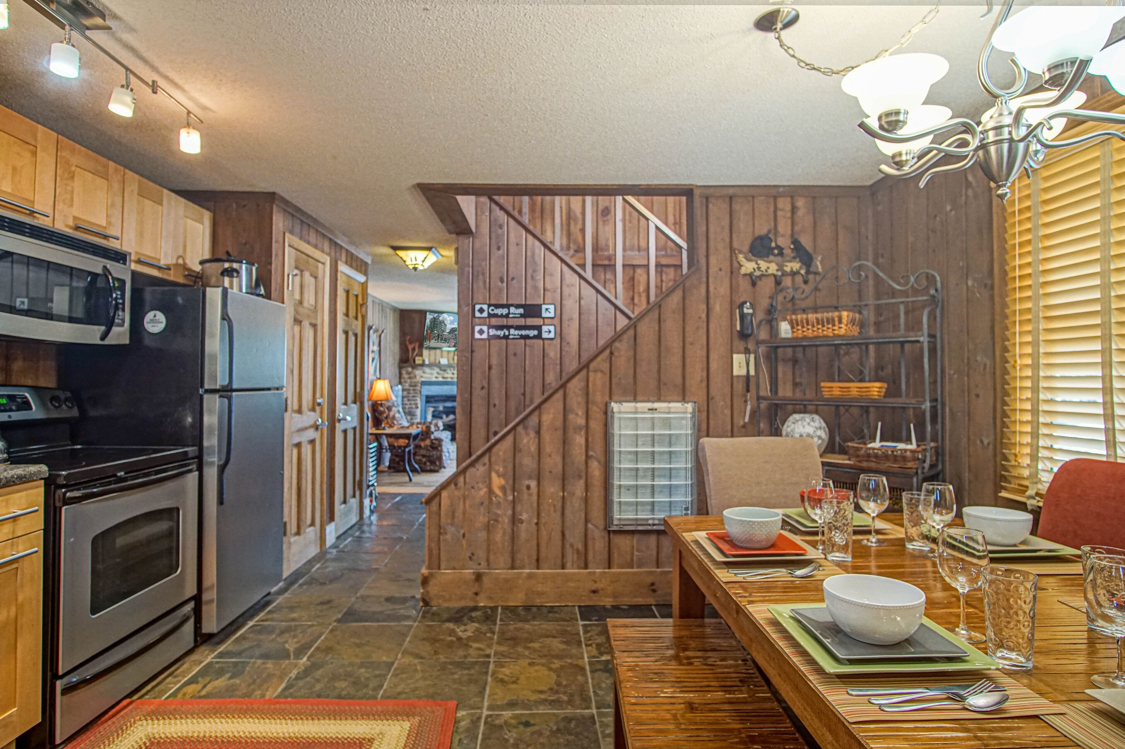 Condo, Multiple Beds, Pool Access, Mountain View (2 Br: TreeTop 19) | 2 bedrooms, individually decorated, individually furnished, bed sheets