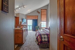 Condo, 1 cama Queen e sofá-cama, acesso à piscina, vista para a montanha (1 Br Studio: Rimfire 406) | Área de estar