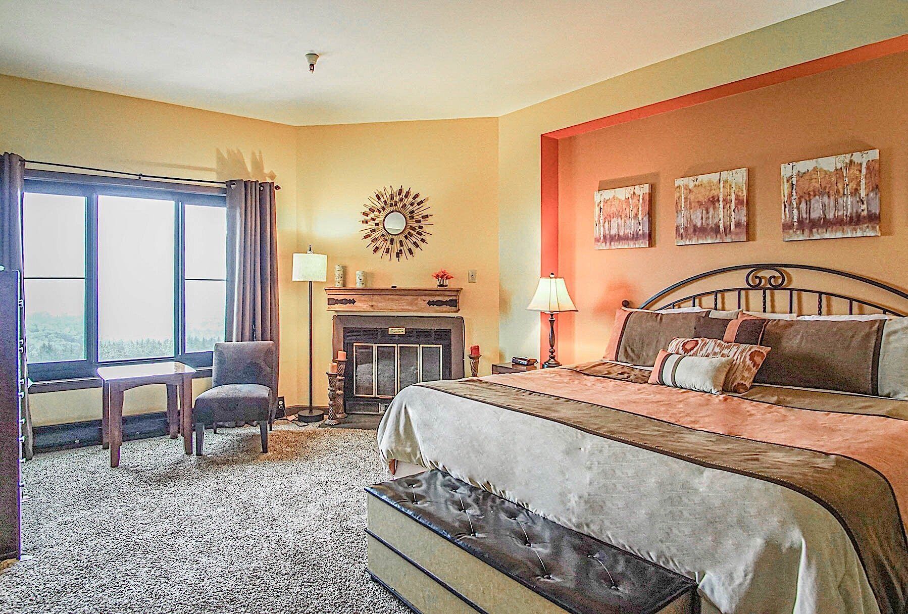 Condo, nhiều giường, có thể sử dụng hồ bơi, quang cảnh núi (4 Br: Silver Creek 5801) | 4 phòng ngủ, trang trí khác biệt 