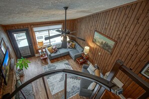 House, Multiple Beds, Patio, Mountain View (2 Br: Wabasso 5) | Living area - 2 Br: Wabasso 5: 2br, 2 Bath (Snowshoe)