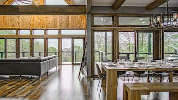 House, Multiple Beds, Pool Access, Mountain View (5 Br: Cupp Runneth Over) | Interior