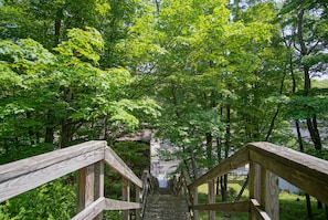 Terrace/patio - 5 Br: Historic Glaab House in Cass, With AC, Amazing Kitchen, Covered Porches, Historical Landmark (Cass)