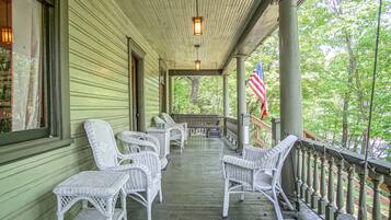 House, Multiple Beds, Patio, Mountain View (5 Br: Glaab House) | View from room