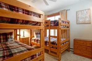 Stadtwohnung, Mehrere Betten, Whirlpool, Bergblick (2 Br: Camp 4 #23)