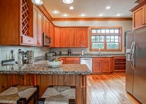 House, Multiple Beds, Pool Access, Mountain View (4 Br: Shays Landing 6) | Private kitchen - Shays Landing #6: 4 Bedrooms, 4.5 Bath: Pvt Hot Tub, Slope Side (Snowshoe)