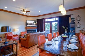 House, Multiple Beds, Pool Access, Mountain View (4 Br: Shays Landing 6) - Shays Landing #6: 4 Bedrooms, 4.5 Bath: Pvt Hot Tub, Slope Side (Snowshoe)