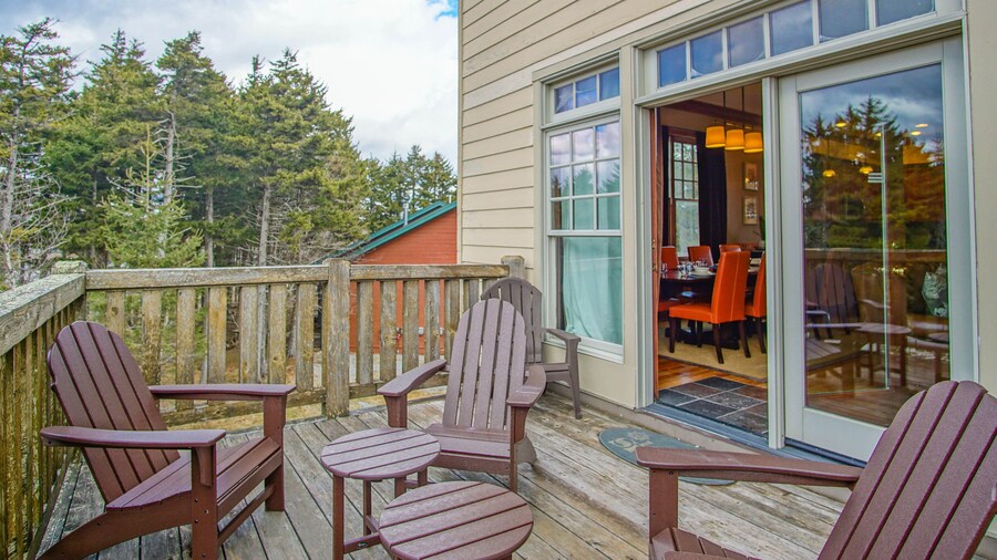 Shays Landing #6: 4 Bedrooms, 4.5 Bath: Pvt Hot Tub, Slope Side