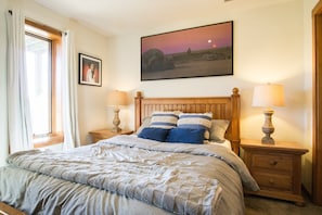 3 habitaciones, decoración personalizada y muebles diferentes 