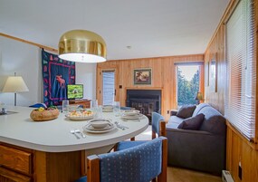 1 habitación, decoración personalizada y muebles diferentes 
