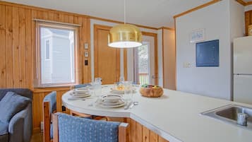 Condo, 1 Queen Bed with Sofa bed, Balcony, Mountain View (1 Br: Powderidge 30) | 1 bedroom, individually decorated, individually furnished, bed sheets