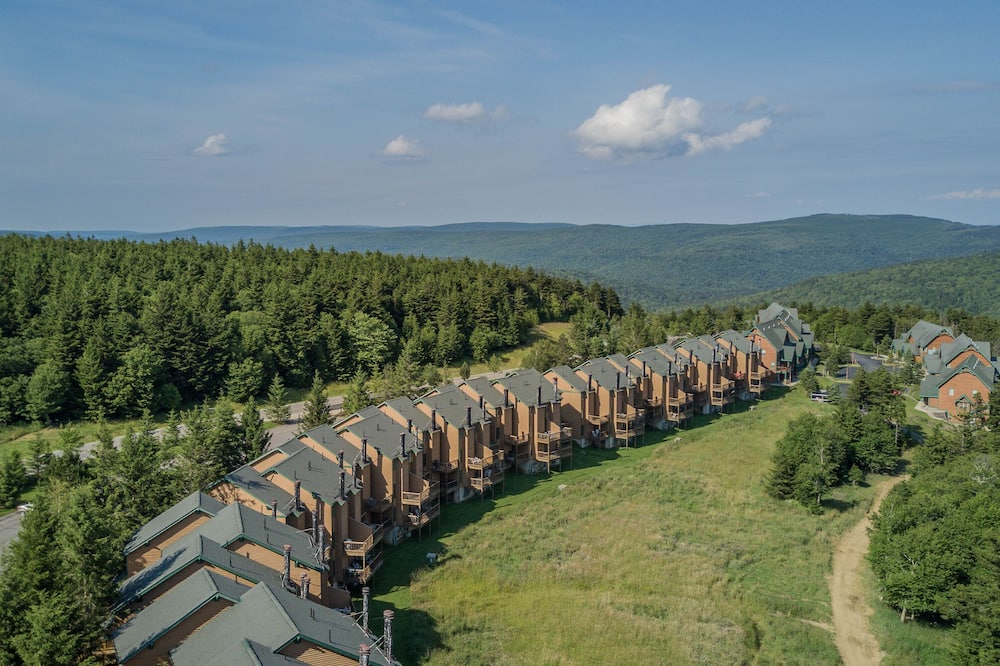 1 Br: Powderidge 30:slope Side, Pet Friendly end Unit on Shuttle Route - Monongahela National Forest, WV