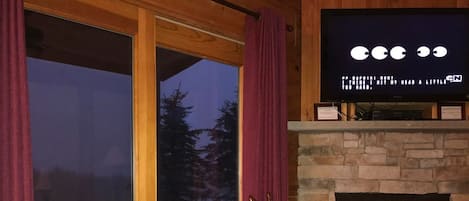 Ház, több ágy, hozzáférés a medencéhez, kilátással a hegyre (4BR: Timbers 1) | Belső rész