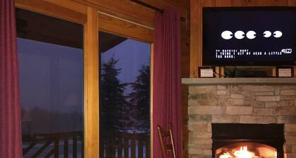 4 BR: Timbers #1 Stand Alone Cabin