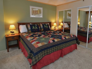 2 bedrooms, individually decorated, individually furnished, bed sheets - Silvercreek #1215: 2 Bedroom, 2 Bath. Newest, Nicest Rental in kid Friendly Silver Creek (Snowshoe)