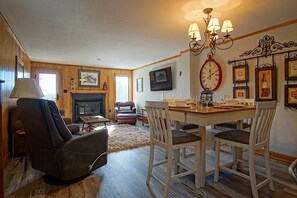 Condo, Multiple Beds, Balcony, Mountain View (2 Br: Powderidge 73) | 2 bedrooms, individually decorated, individually furnished, bed sheets - Powderidge 73 Cozy 2 Br Condo Slope Side (Snowshoe)