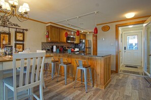 Condo, Multiple Beds, Balcony, Mountain View (2 Br: Powderidge 73) | Private kitchen - Powderidge 73 Cozy 2 Br Condo Slope Side (Snowshoe)