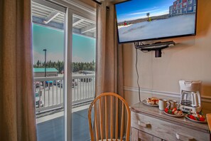 Condo, Multiple Beds, Pool Access, Mountain View (2 Br: Mountain Lodge 233) | Interior - Mountain Lodge 233 2 Br Condo With Access to Ball Hooter Lift (Snowshoe)