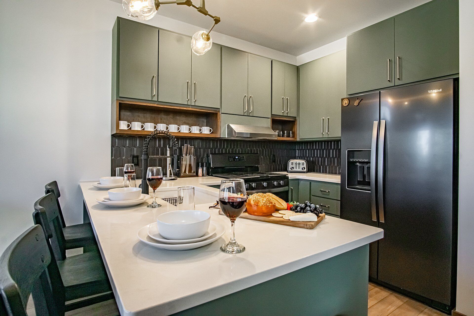 House, Multiple Beds, Hot Tub, Mountain View (3 Br: Coal Box) | Private kitchen